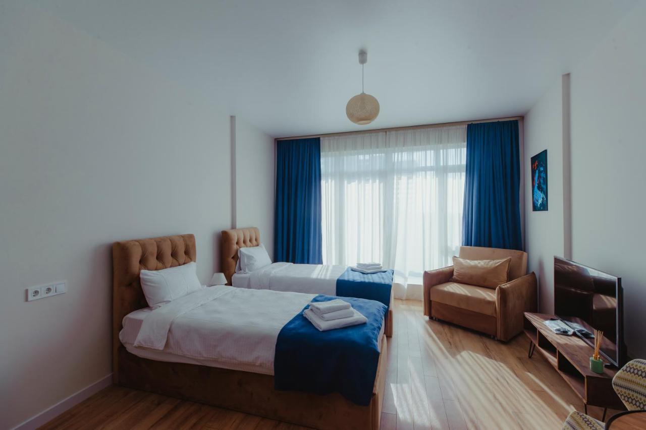 White Sails Residential Hotel Batumi Exterior photo