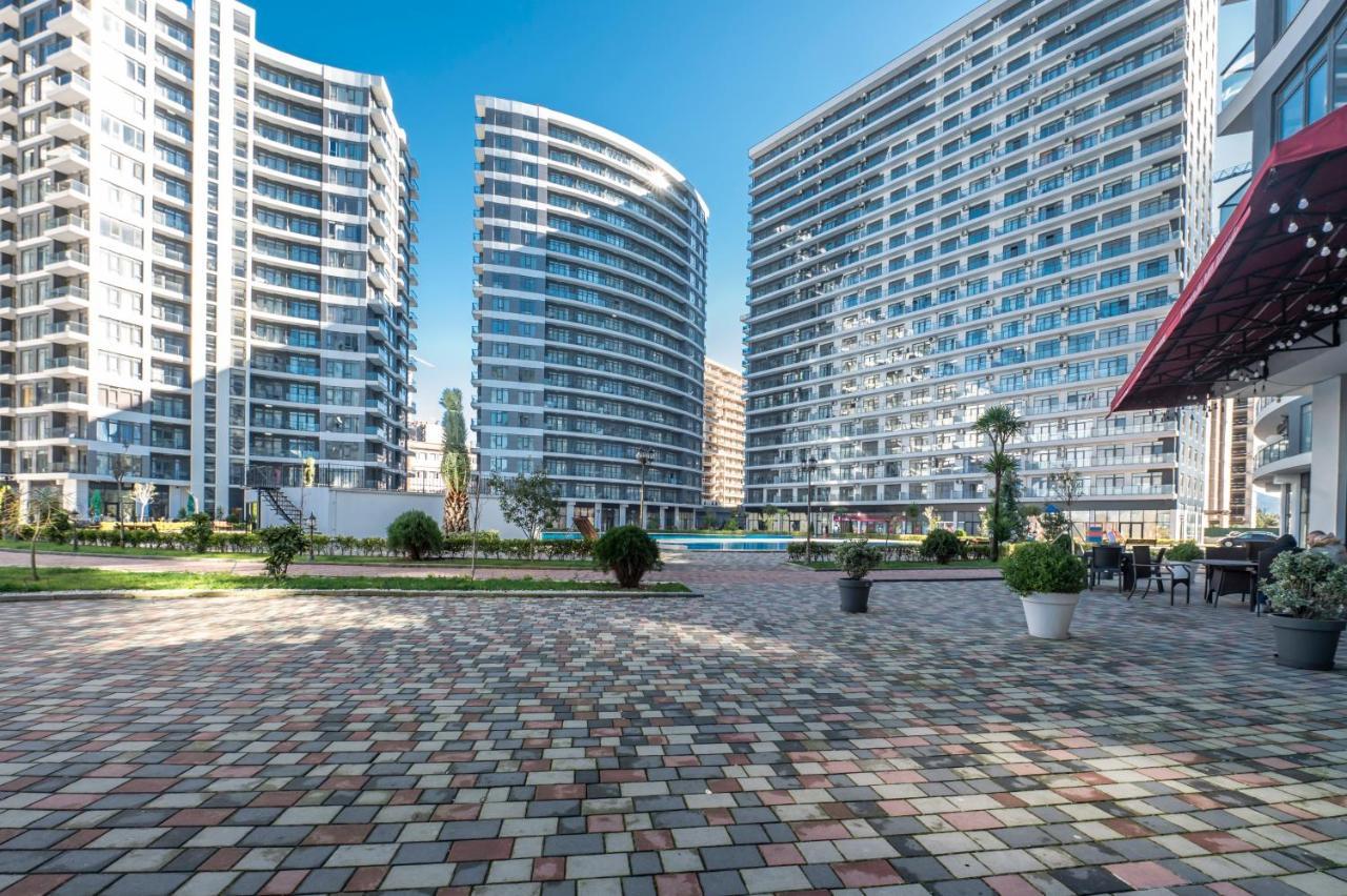 White Sails Residential Hotel Batumi Exterior photo