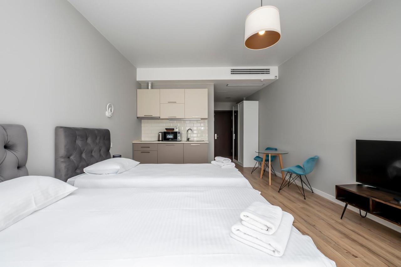 White Sails Residential Hotel Batumi Exterior photo